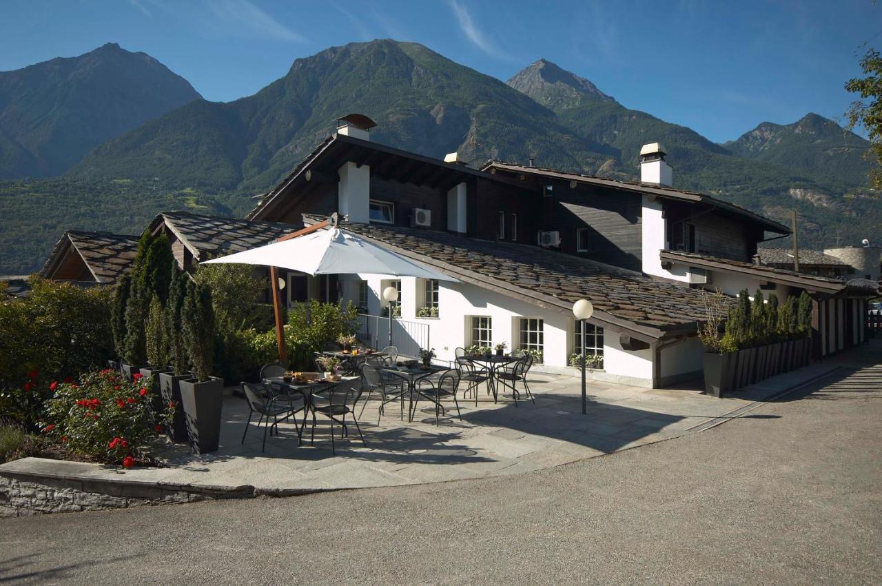 Hotel Village Pollein Exterior photo
